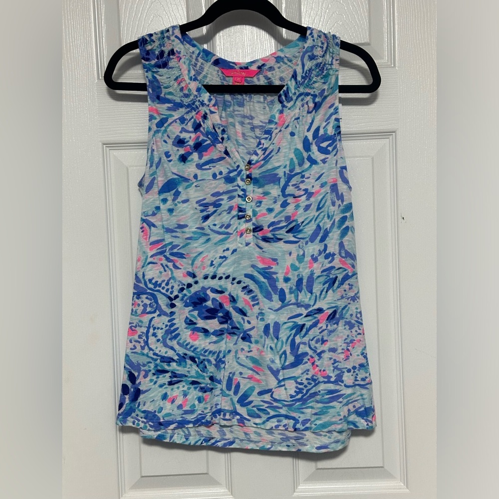 Lilly Pulitzer Essie top
